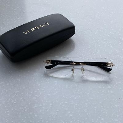 R13 004